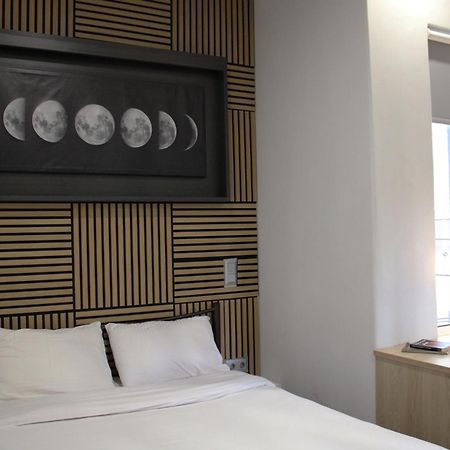 Aris Premium Accommodations Athen Exterior foto
